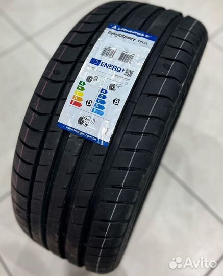 Triangle EffeXSport TH202 215/50 R17 95Y