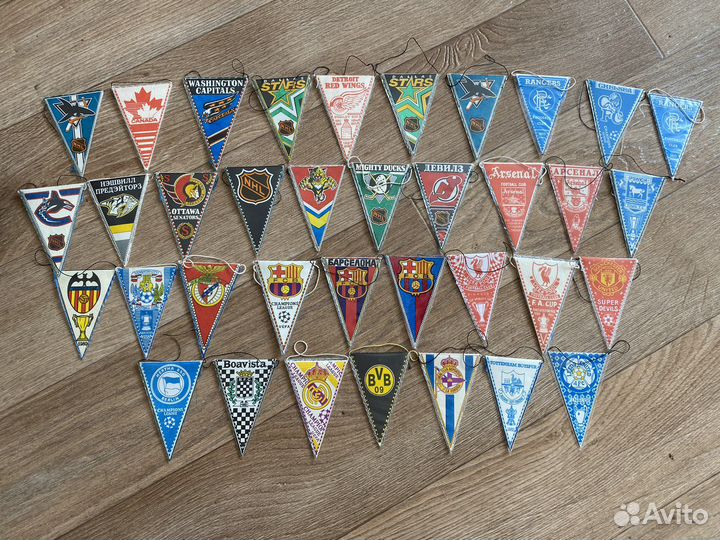 Вымпелы, значки футбол и хоккей