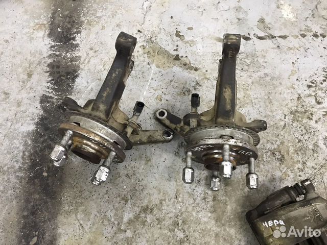 Поворотный Кулак правый chery very bonusa13