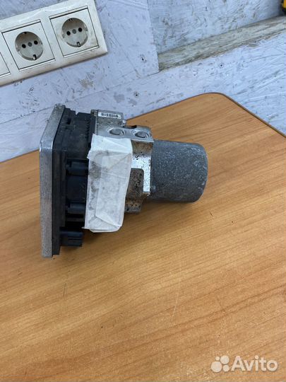 Блок ABS на BMW G30