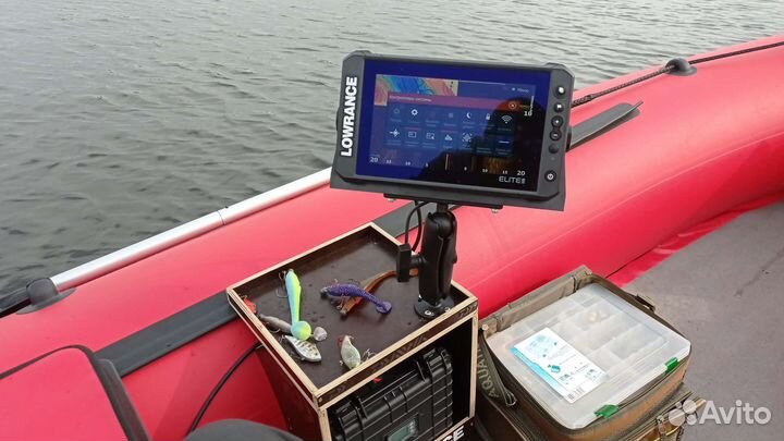 Столик для эхолота