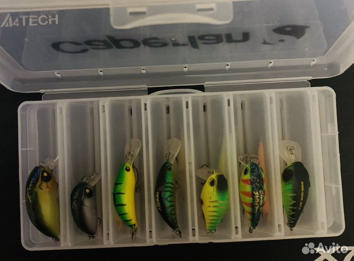 Набор воблеров с коробкой