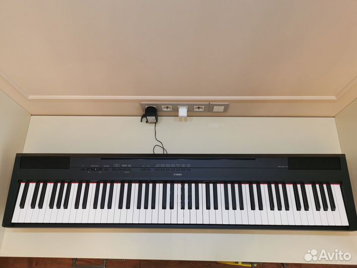 Цифровое пианино Yamaha P-115