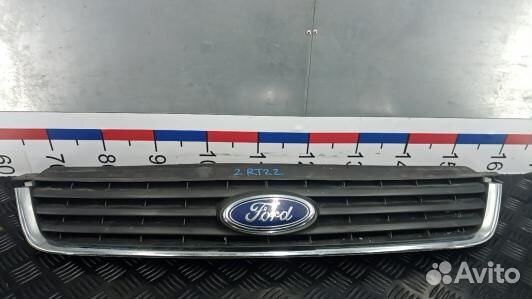 Решетка радиатора ford kuga 1 (2RT22G101)