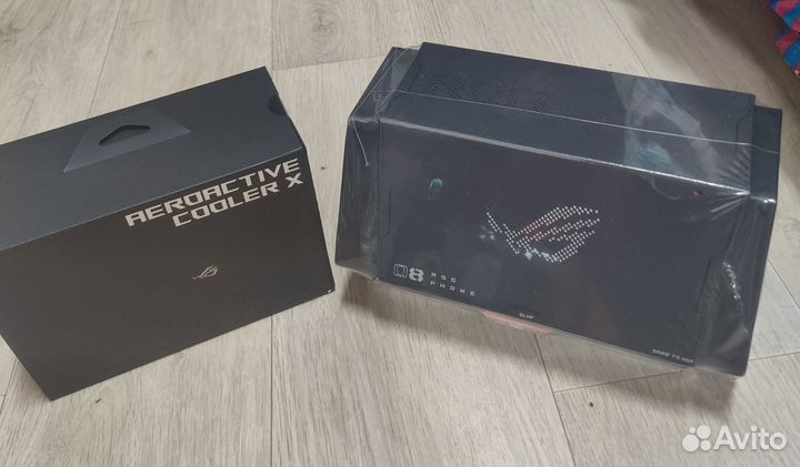 ASUS ROG Phone 8 Pro, 16/512 ГБ