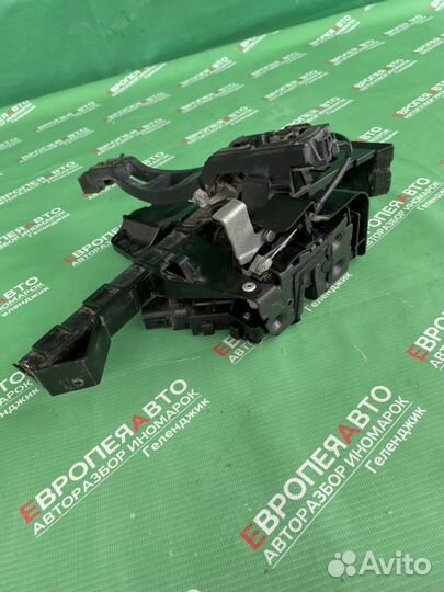 Замок задней левой двери Ford Focus II 2008-2011