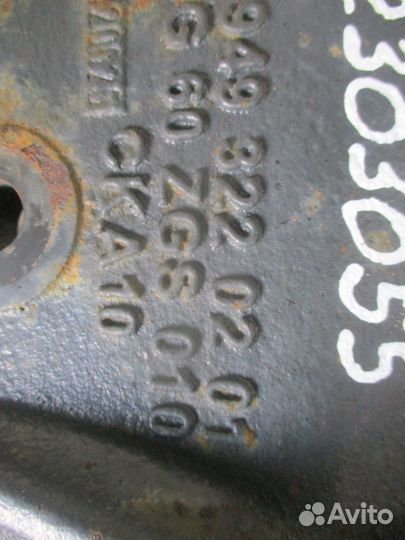 Кронштейн рессоры Mercedes-Benz A9493220201