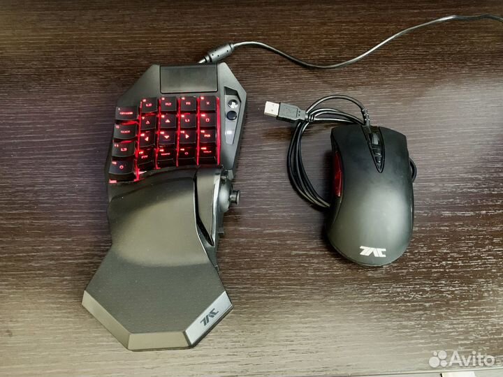 Hori PRO Type M2 (PS4/PS3/PC)