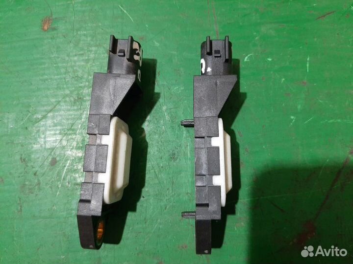 Датчик удара SRS AIR BAG Ford Focus 1 седан eydk