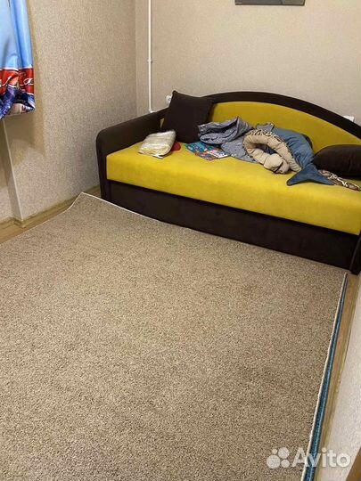 Ковер палас новый 2.5 на 2.2 средний ворс