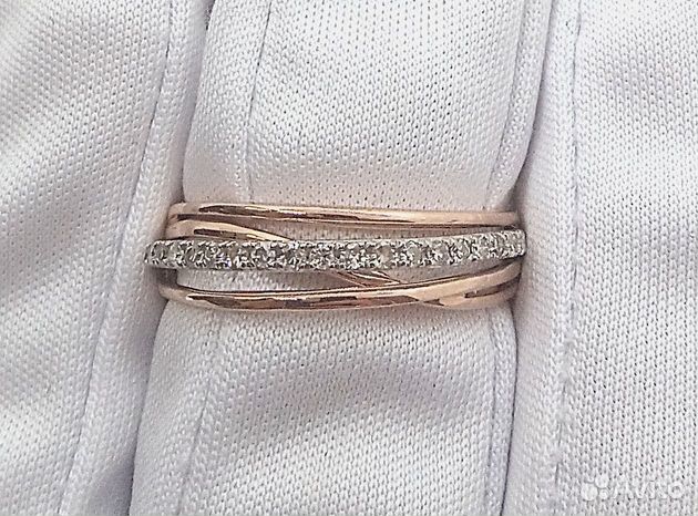 Золотое кольцо с камнем 17р