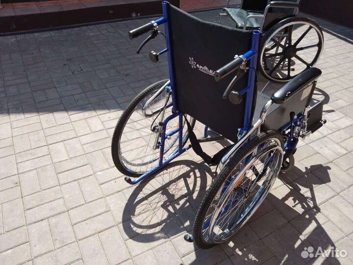 Коляска инвалидная складная Н008