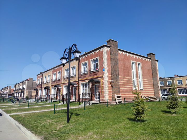 Таунхаус 59,3 м² на участке 1 сот.