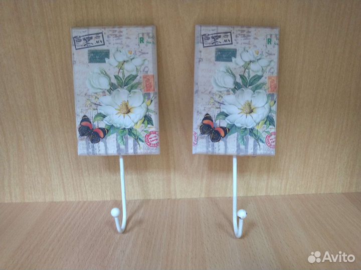 Крючки для интерьера