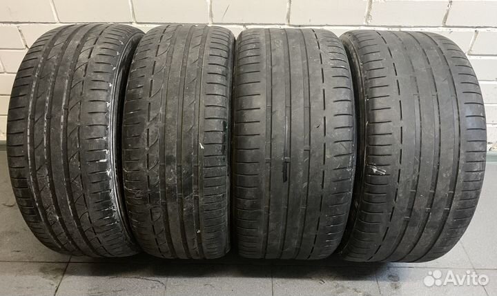 Bridgestone Potenza S001 245/40 R20 и 275/35 R20 99Y