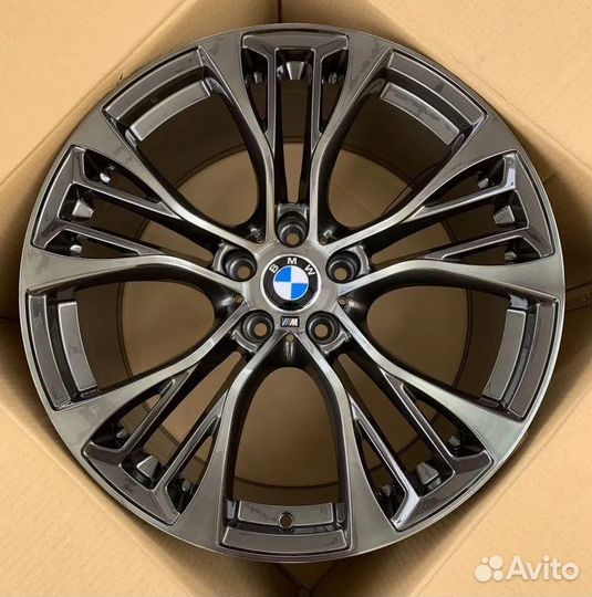 Диски BMW X5 G05 X6 G06 X7 G07 R22 742M кованые