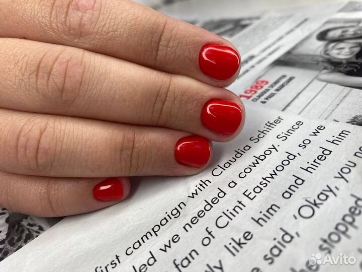 Модель на маникюр