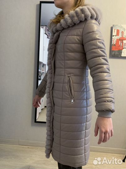 Кожаное пальто пуховик