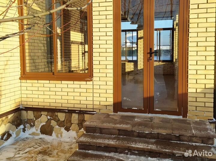 Двери новые