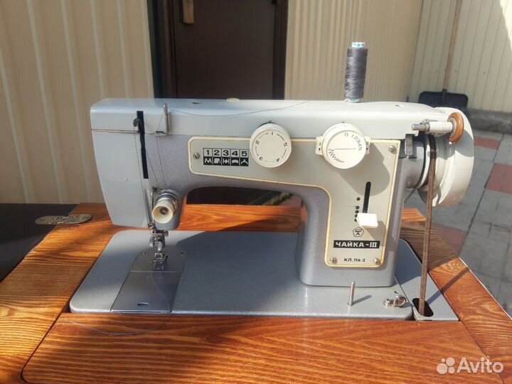 Швейная машина Чайка 3