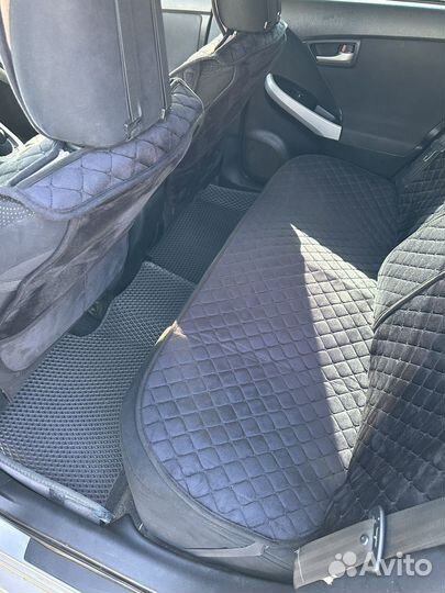 Toyota Prius 1.8 AT, 2012, 260 076 км