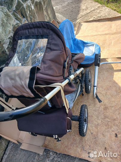 Детская прогулочная коляска