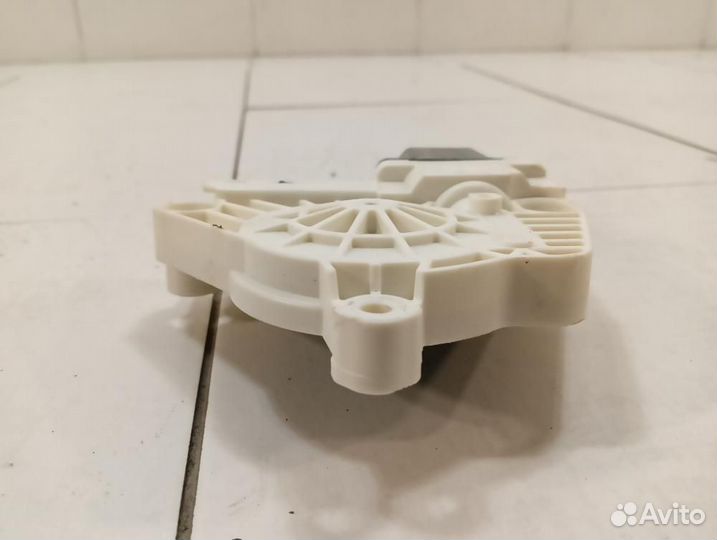 Моторчик стеклоподъемника Porsche Cayenne II (2010—2014)