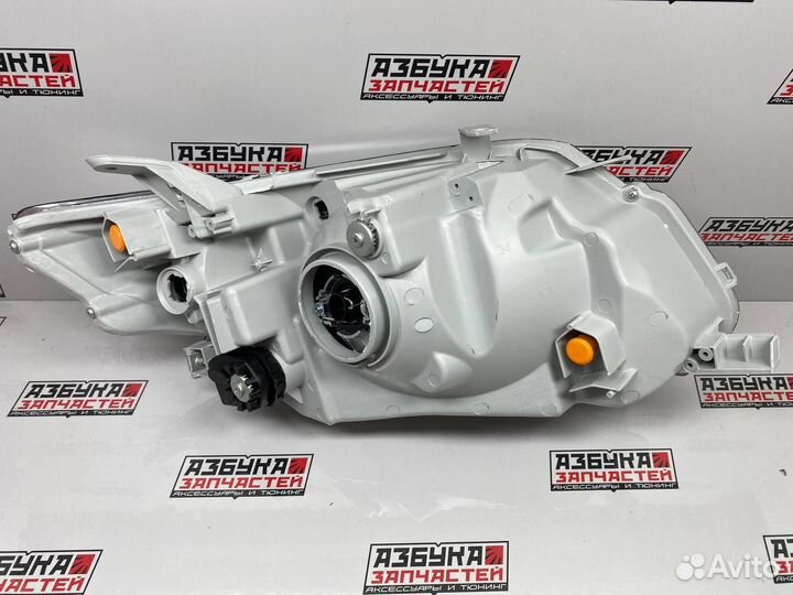 Набор. Фары Toyota Corolla Axio, Fielder 140 Светлые Галоген LH+RH