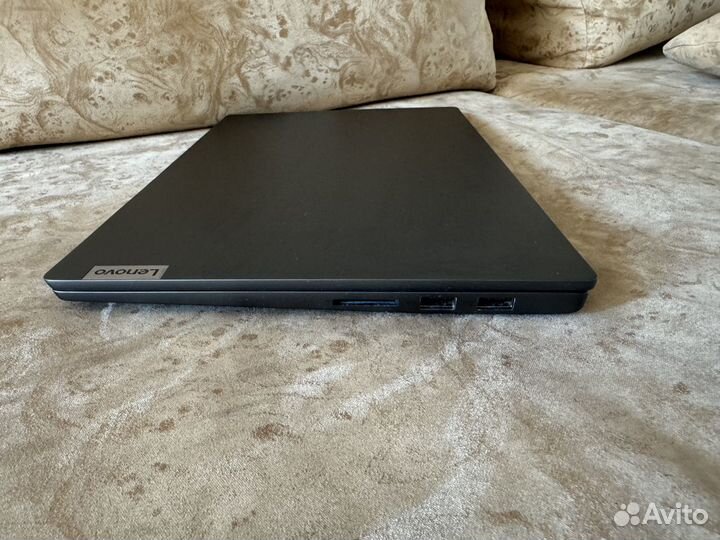 Ноутбук Lenovo IdeaPad 5 14ITL05