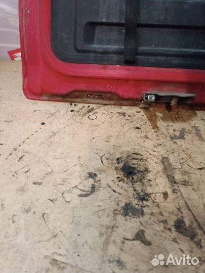 Крышка инструментального ящика MAN TGX 2008