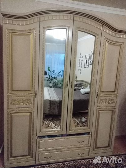 Спальный гарнитур бу