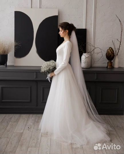 Платье свадебное со шлейфом Зайцева 40 42 44