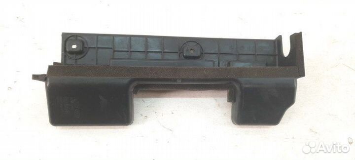 Воздуховод радиатора левый Kia Rio 4 2017-2020