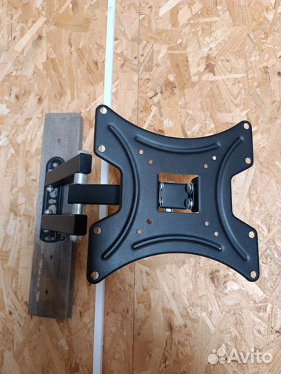 Кронштейн для телевизора поворотный