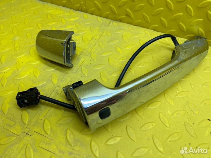 Ручка двери внешняя передняя левая Mitsubishi