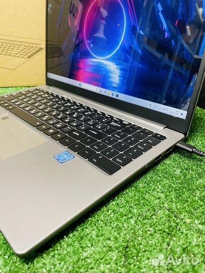 Ноутбук офисный i7-1185G7/16gb/ssd512/intel uhd ко