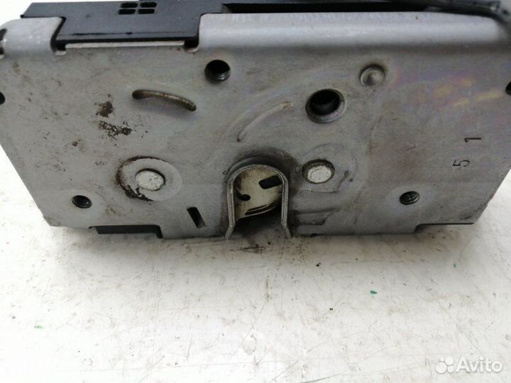 Замок двери задний левый Opel Corsa D 2006-2015