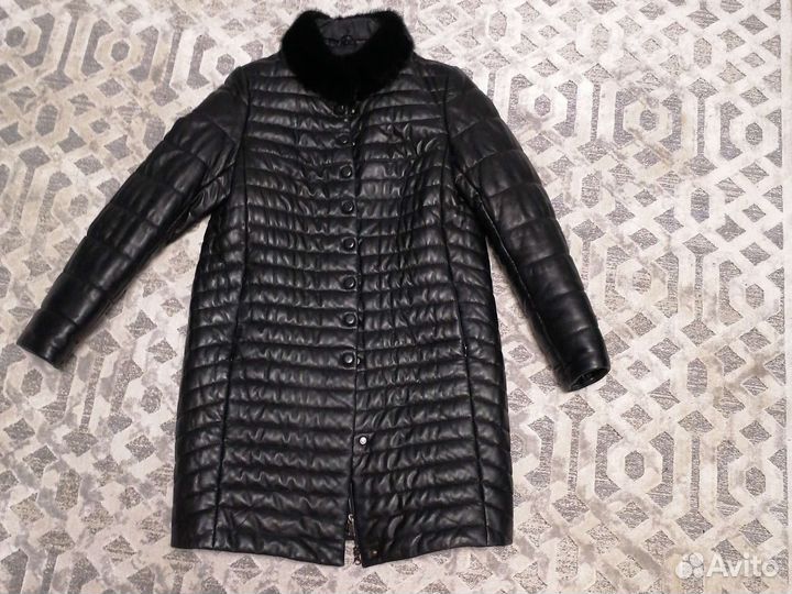 Женский кожаный пуховик
