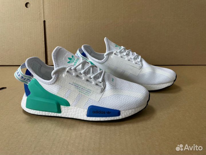 Кроссовки adidas nmd r1 v2