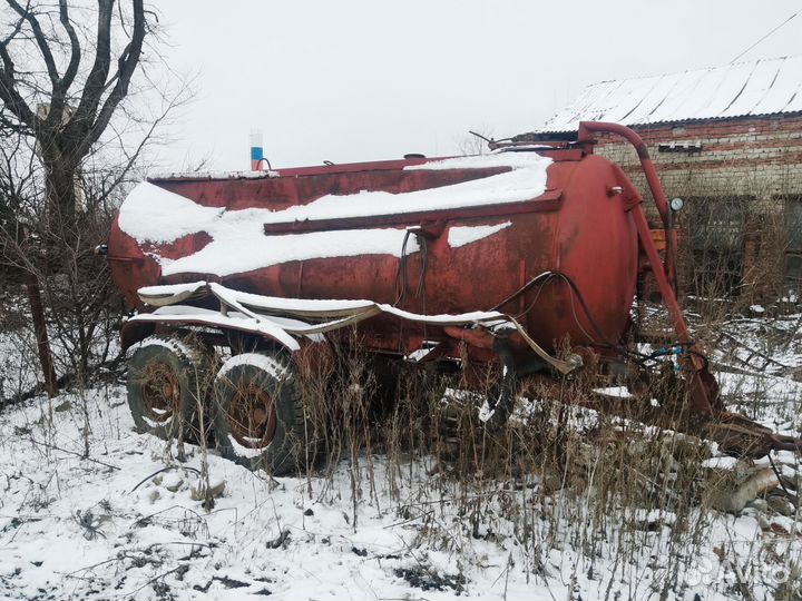 Разбрасыватель удобрений БобруйскАгромаш МЖТ-Ф-11, 2012