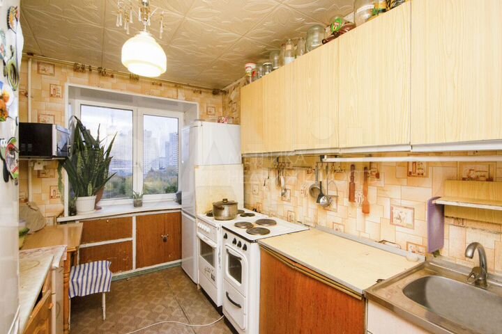 4-к. квартира, 76 м², 8/12 эт.