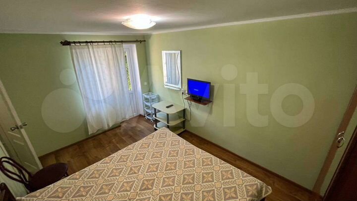 Комната 15 м² в 3-к., 1/1 эт.