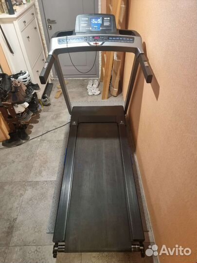 Топовая беговая дорожка Торнео T-760
