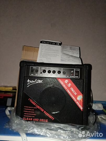 Комбоусилитель новый 15Вт