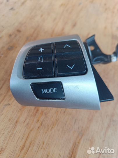 Toyota auris кнопки управления руля