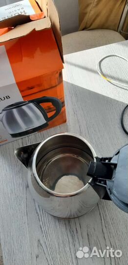 Электроплита и электрочайник