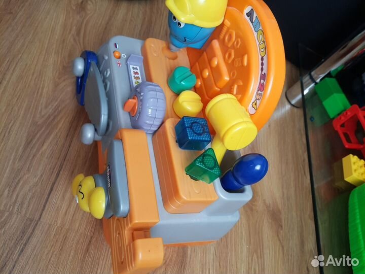 Развивающий игровой центр Chicco