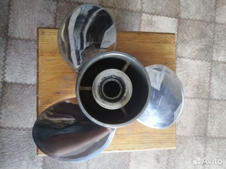 Продам гребной винт