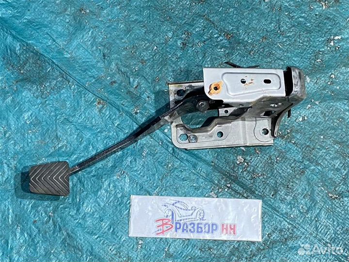 Педаль тормоза Mitsubishi Outlander XL CW5W рестай