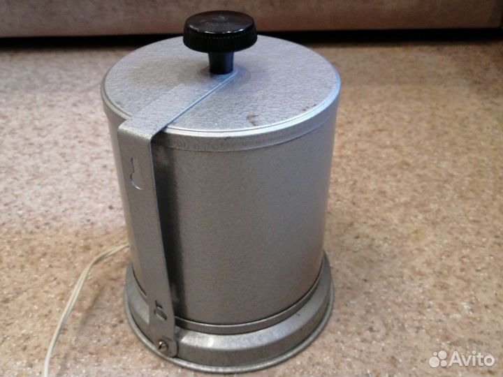 Фото фонарь трехцветный